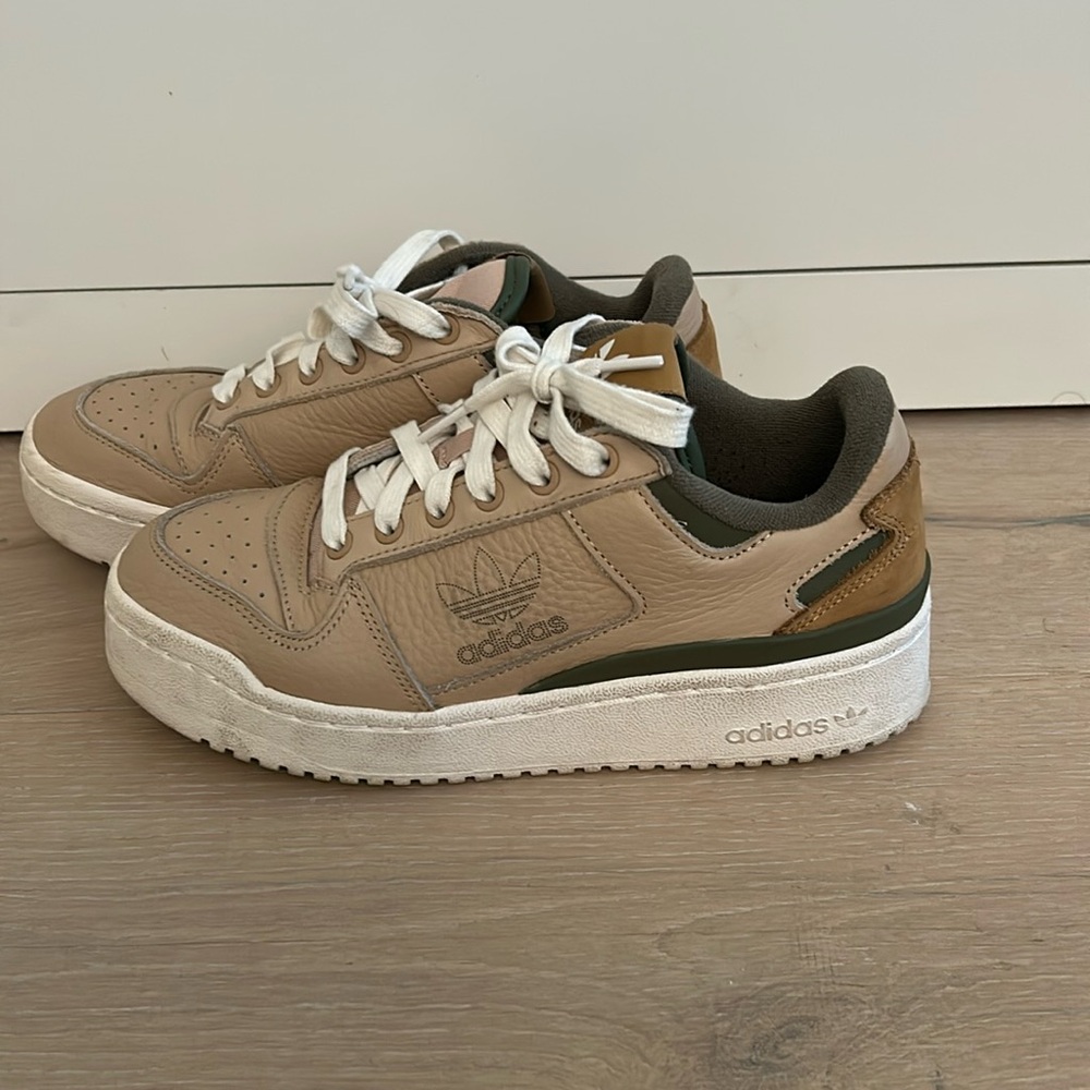 ADIDAS Forum Bold Sneakers in Magic
Beige Focus Olive platform shoes Sz 7.5